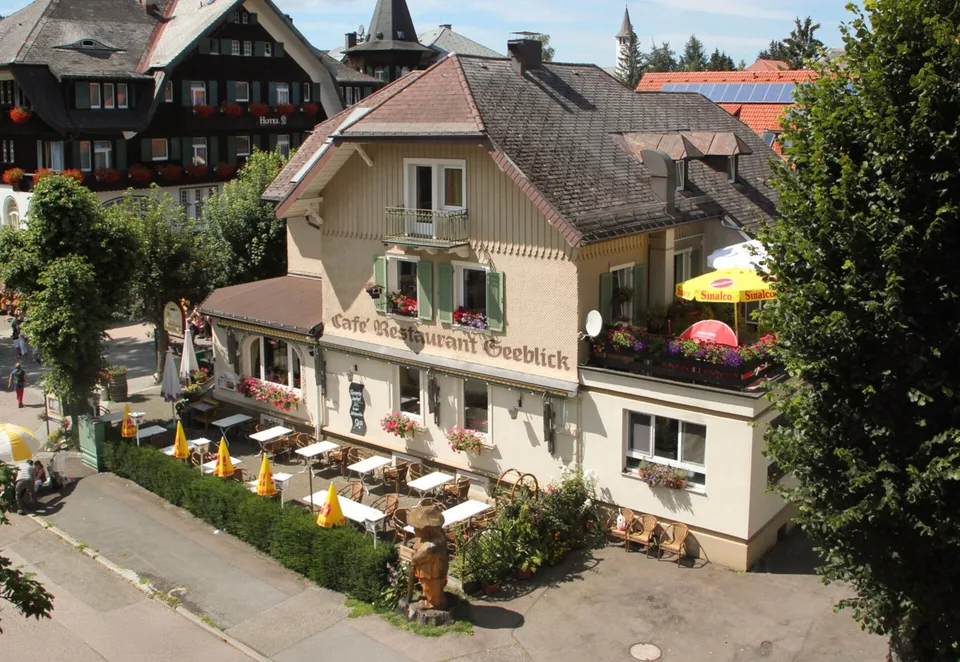 Seltene Gelegenheit am Titisee - Historisches Haus mit Restaurantbetri