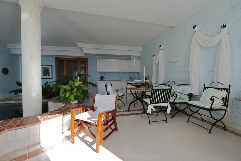 Villa Altea in Alicante (Spanien) - feinstes Wohnen auf 3 Etagen – Foto 9 von 13