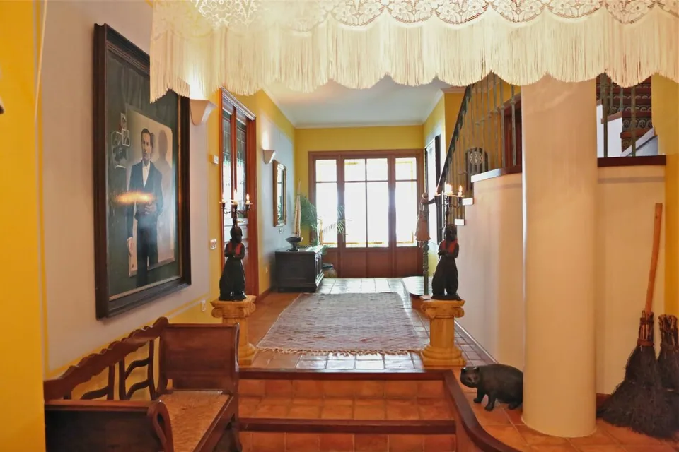 Villa Altea in Alicante (Spanien) - feinstes Wohnen auf 3 Etagen – Foto 6 von 13
