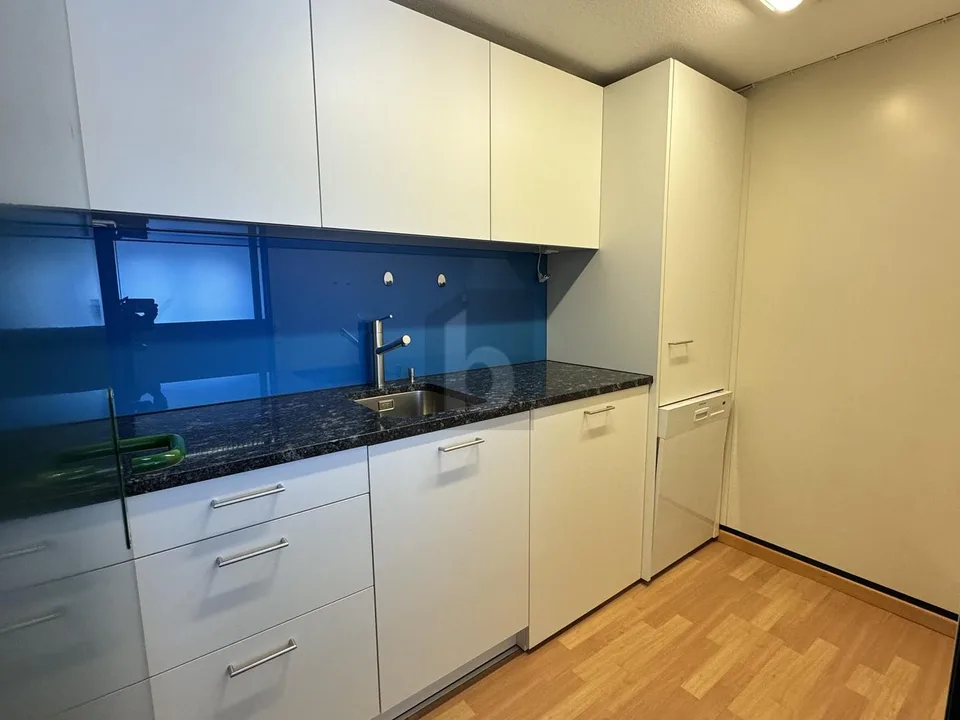 MODERN, BRIGHT & FUNCTIONAL
