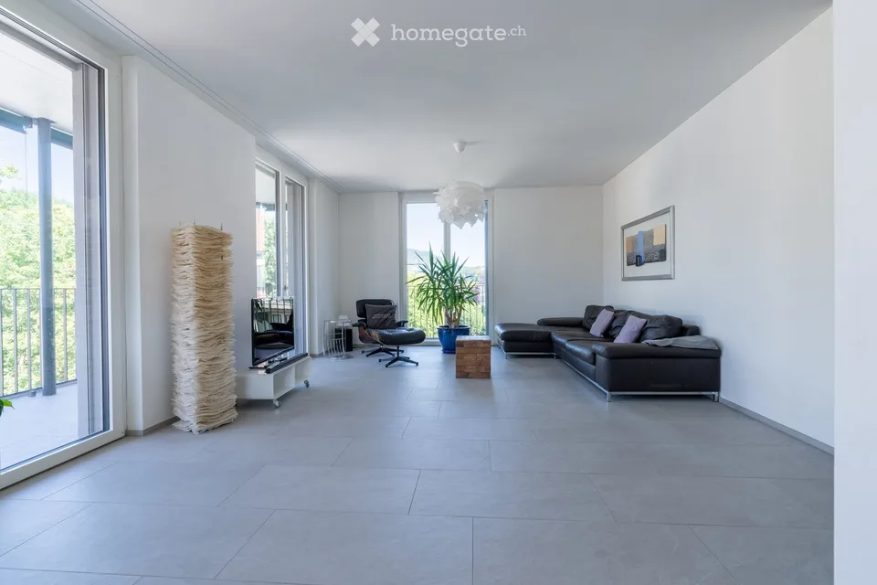 Moderne 4.5-Zimmer-Neubauwohnung, zentrale Lage, grosser Balkon