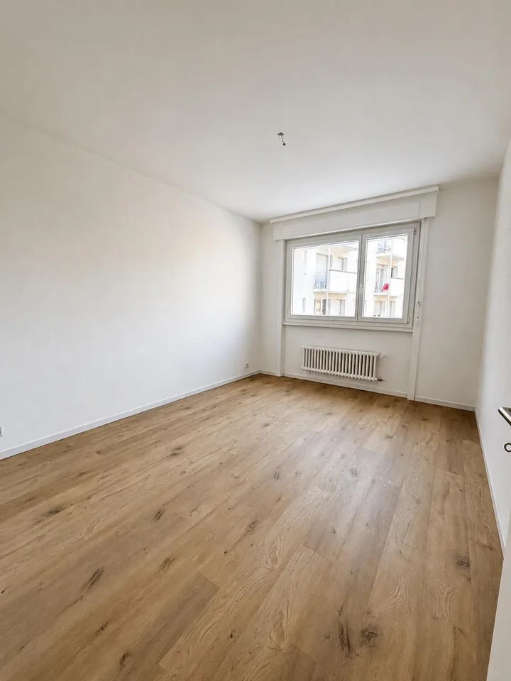 Camera in affitto in un magnifico appartamento di 3,5 stanze a Friburgo - quartiere Pérolles - luminoso e completamente ristrutturato
