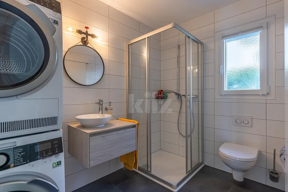 Bella villa recente con grande terrazza – foto 6 di 13