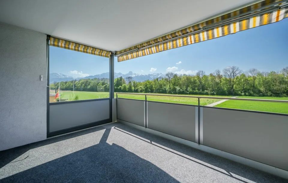 Appartamento speciale con vista sulle Alpi in vendita