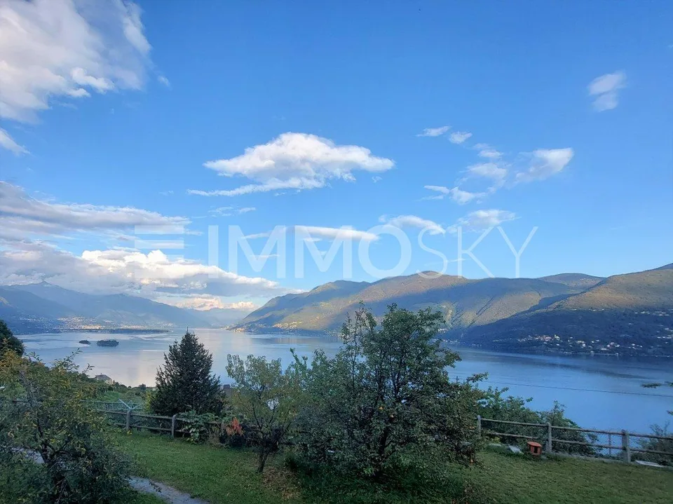 Der Lago Maggiore von Ihrem Balkon