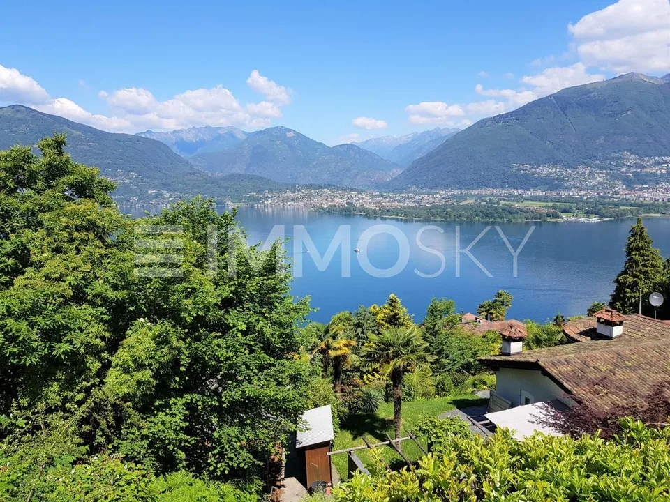 Costruisci la tua casa con vista stupenda