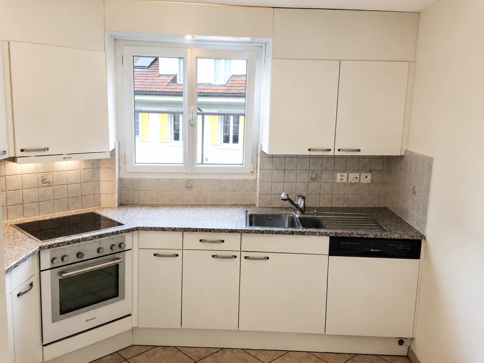 Ruhige 4-Zimmer-Erdgeschosswohnung mit grosszügigem Sitzplatz