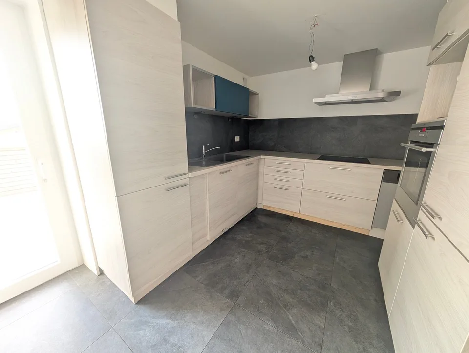 Occasione! In affitto, nel cuore di Charrat, un bell'appartamento di 3.5 locali ristrutturato, con una grande terrazza!