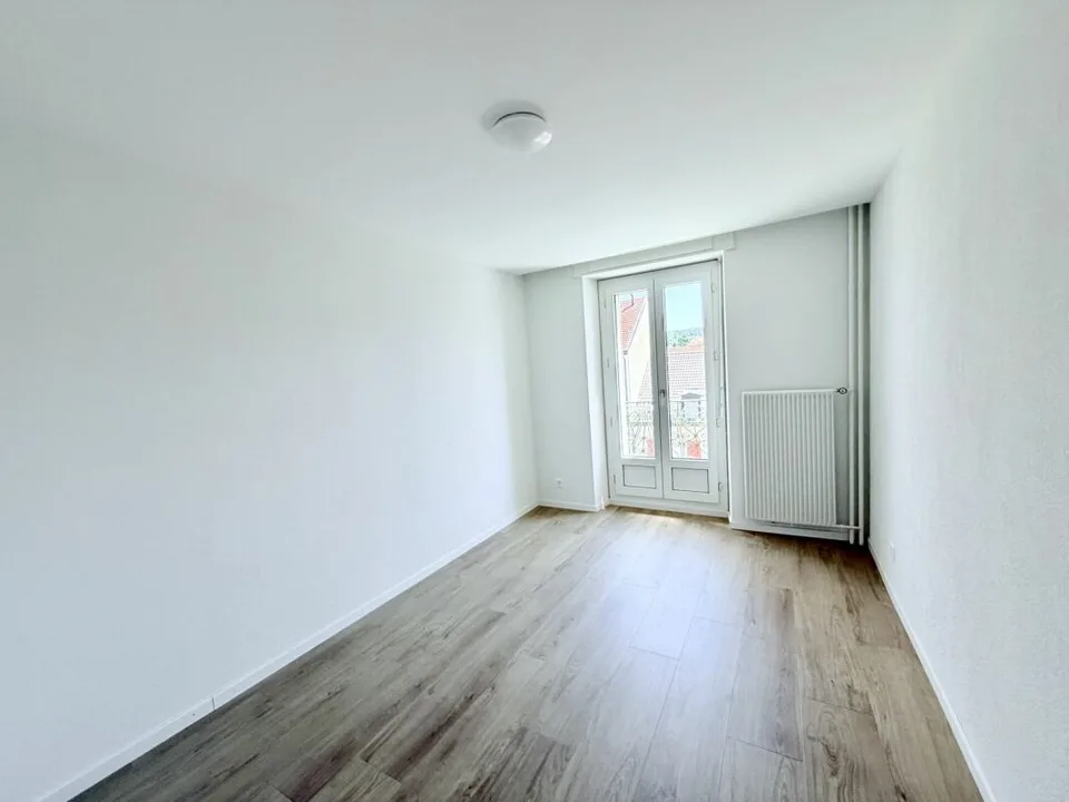 Rénové ! Appartement de 4.0 pièces avec balcon