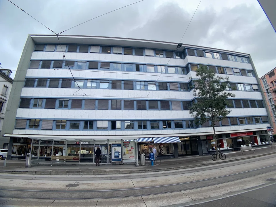 Loft moderno 2 locali con balcone lussuoso a Seefeld