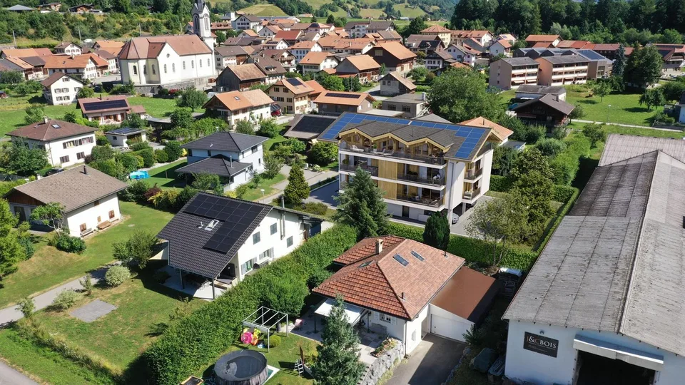 Attico d'eccezione nel cuore di Intyamon - residenza secondaria o principale