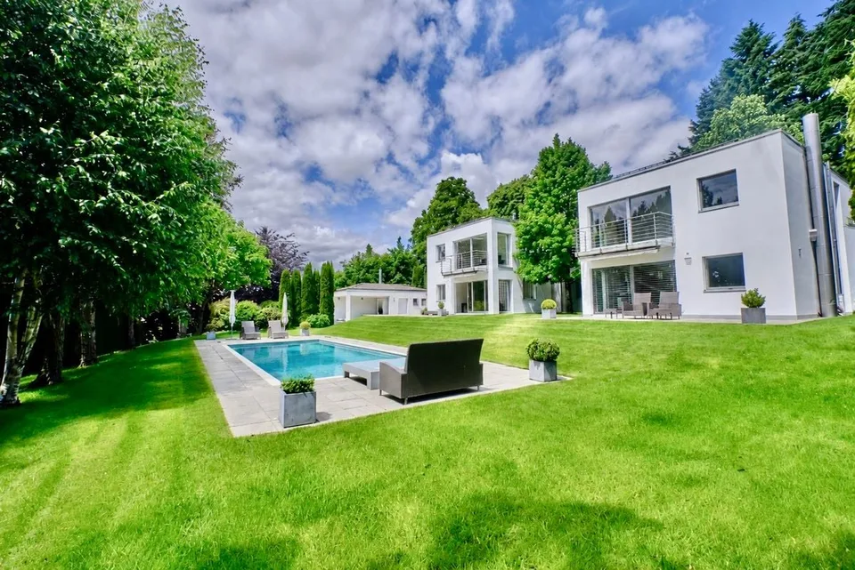 Residenza contemporanea eccezionale vicino al golf