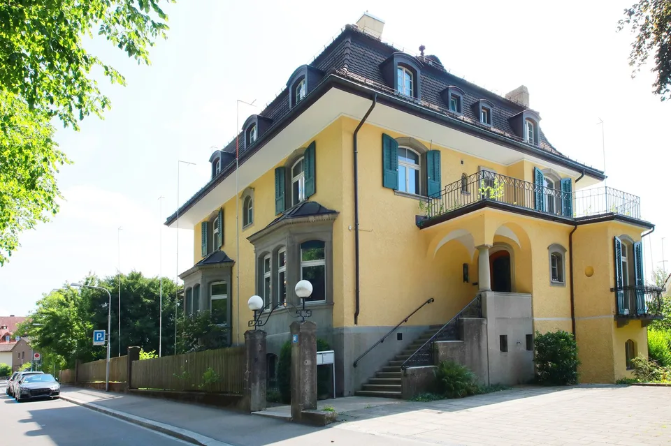 Erstvermietung - elegante Zimmer in Villa, an bester Lage im Kreis 7