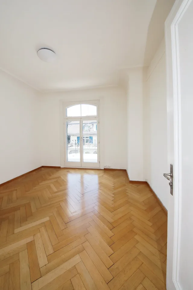 Erstvermietung - elegante Zimmer in Villa, an bester Lage im Kreis 7