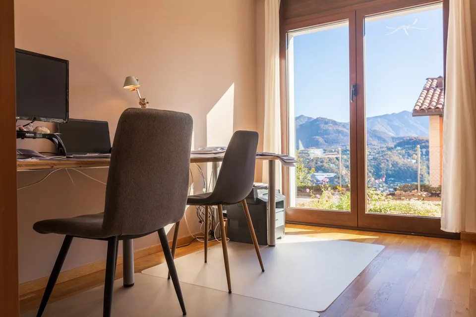 Wohnung mit privatem Garten in eleganter Wohnanlage