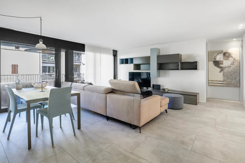 Appartamento di stile in condominio con piscina