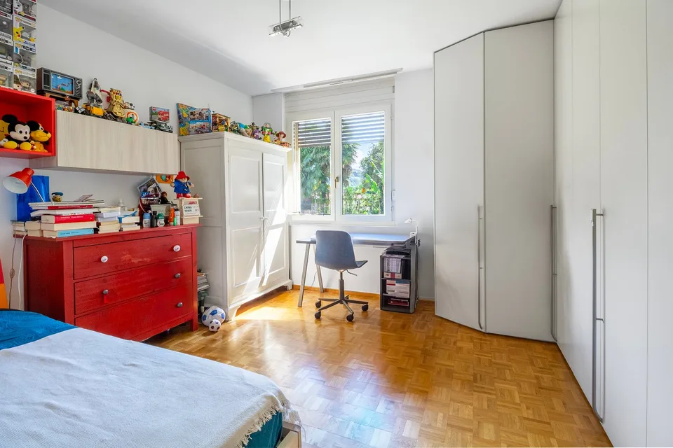 Luminoso appartamento con ampio terrazzo e vista aperta