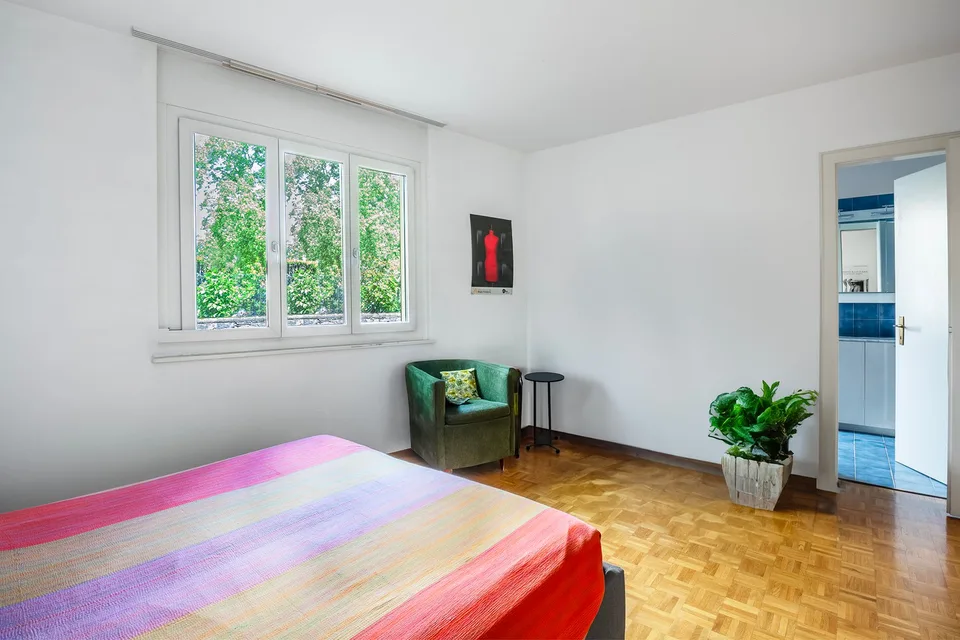 Luminoso appartamento con ampio terrazzo e vista aperta