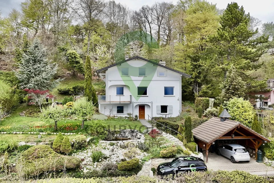 Einzelhaus mit 6,5 Zimmern und atemberaubendem Blick in der Nähe von Begnins