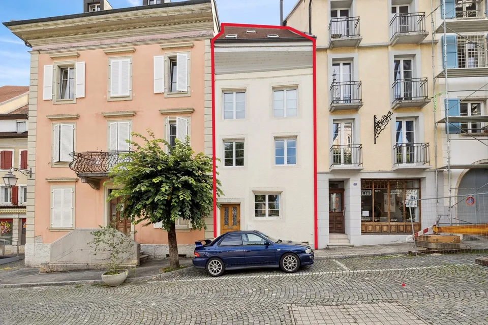 Casa di città affascinante e spaziosa, completamente rinnovata.