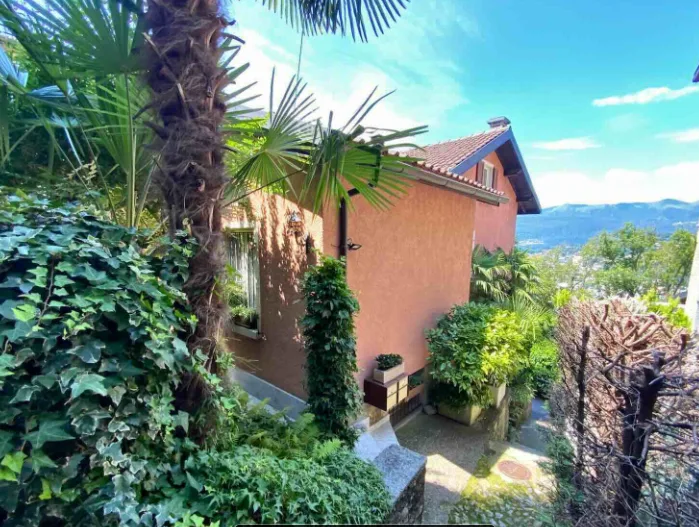 Vivere la tradizione con stile: casa di nucleo con vista aperta – foto 7 di 9