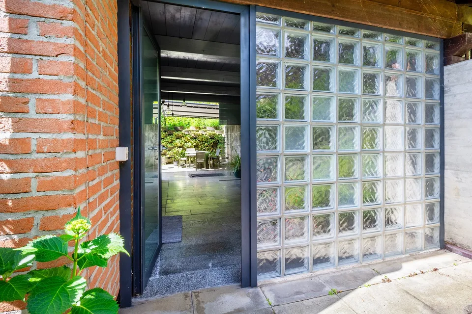 Casa unifamiliare con giardino privato e posizione tranquilla