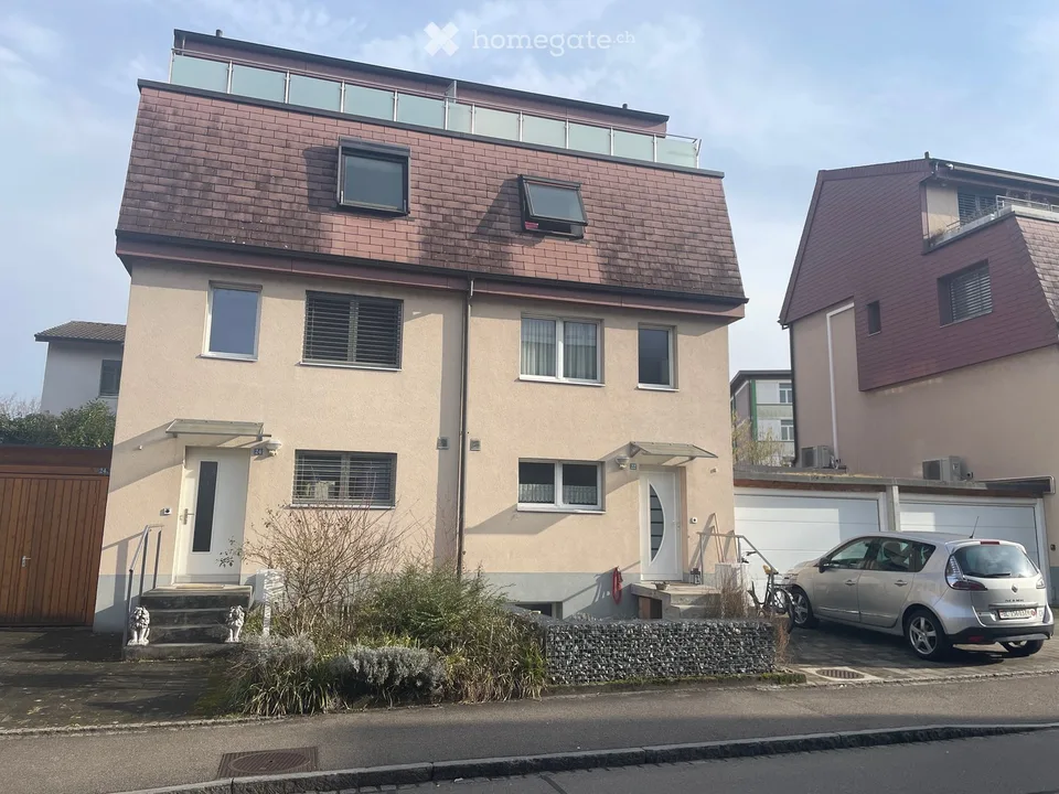 Charmantes 6.5-Zimmer-Einfamilienhaus in Birsfelden mit Garage
