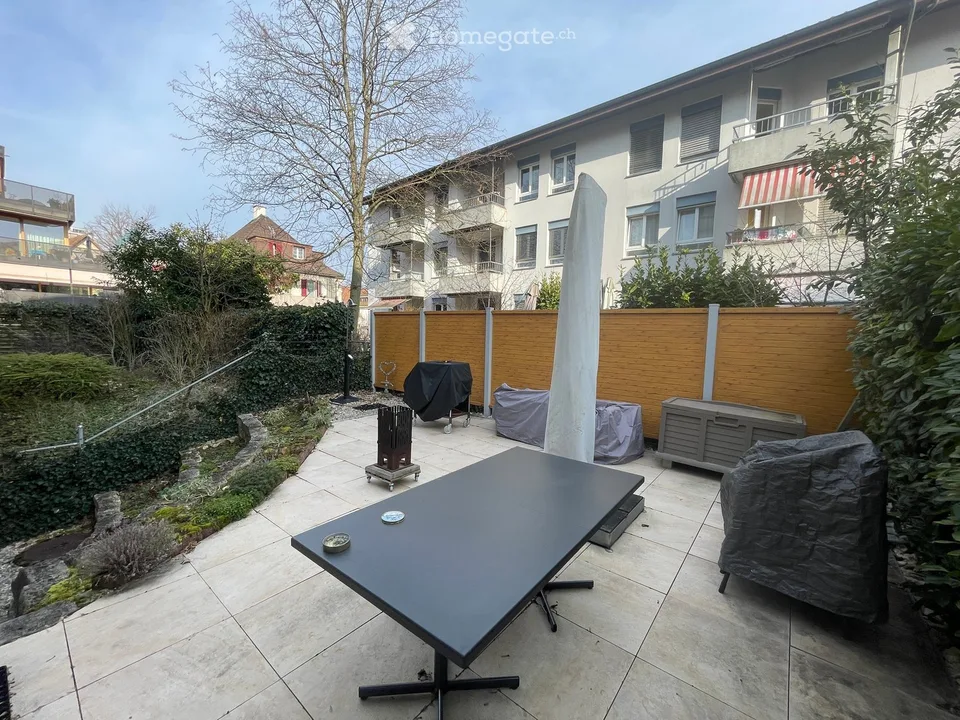 Charmantes 6.5-Zimmer-Einfamilienhaus in Birsfelden mit Garage