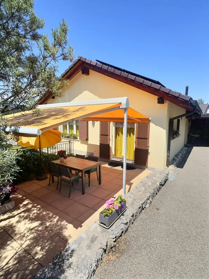 Jolie maison en viager occupé sans rente avec un grand terrain