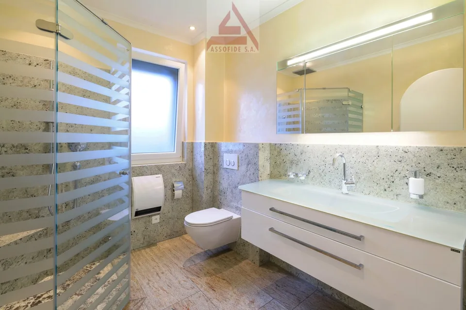 Elegante appartamento di 4.5 locali / Elegante 4.5-Zimmerwohnung – Foto 11 von 14