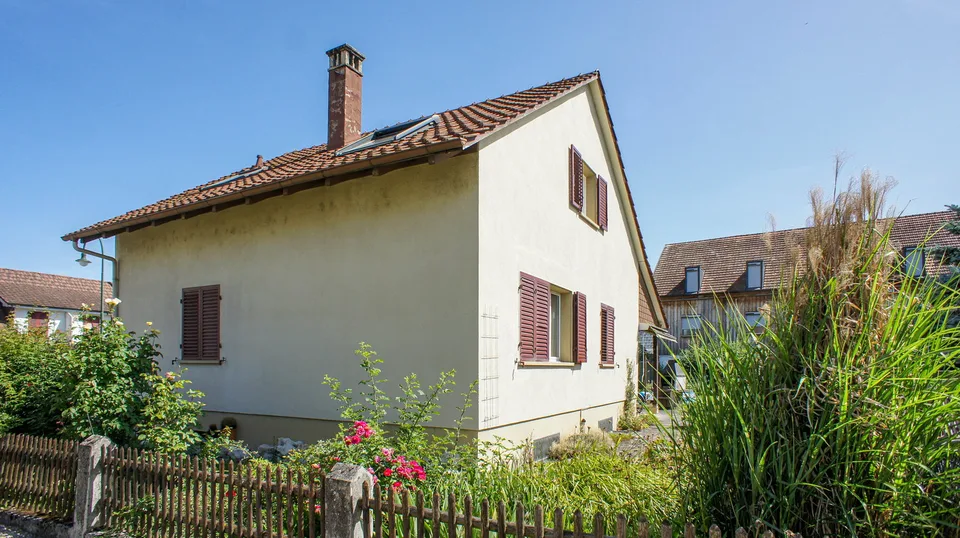 Casa familiare affascinante di 6 locali con grande giardino