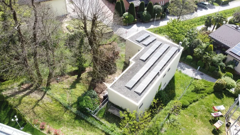 Exclusive Single House with Garden (Copy)