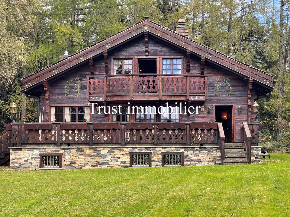 6044. Magnifique chalet de luxe à vendre à Crans-Montana