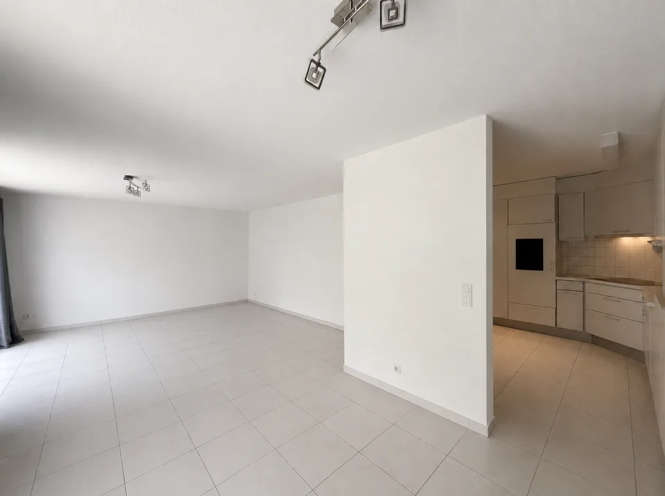 Appartamento al pianterreno di 4,5 locali luminoso con area di giardino