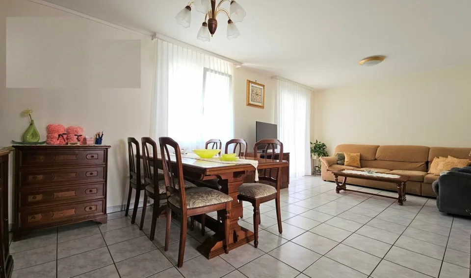 APPARTEMENT À ARBEDO AVEC GRAND JARDIN