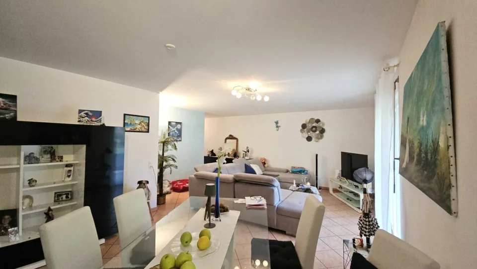 Wohnung im Erdgeschoss in Gnosca