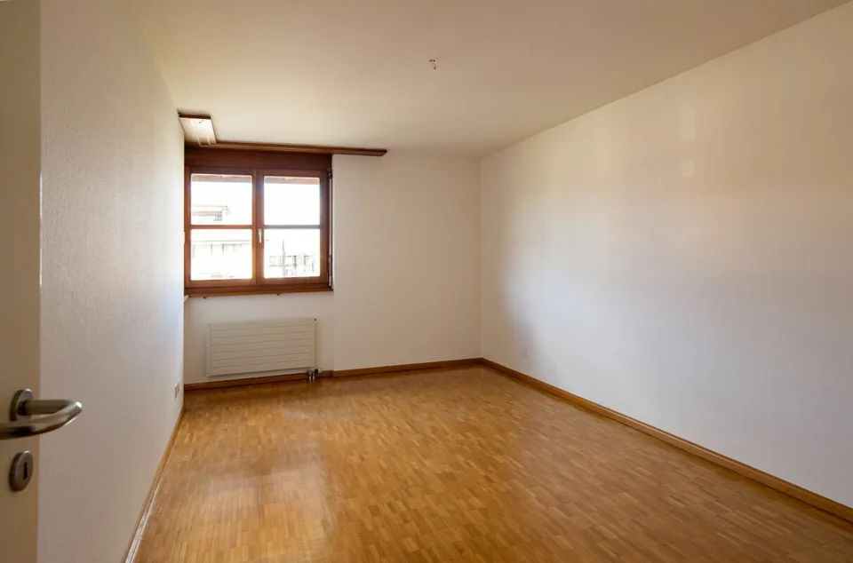 Im beliebten Freuler-Quartier - moderne Maisonette-Dachwohnung mit 2 Balkonen