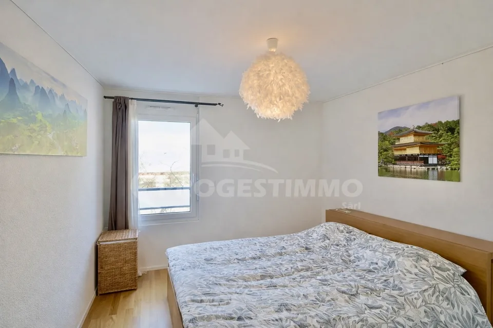 EXCEPTIONNEL APPARTEMENT 4.5 PIÈCES DANS UN ENVIRONNEMENT PAISIBLE
