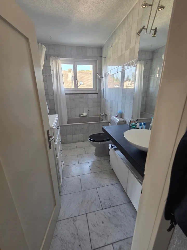 Incantevole appartamento maisonette 6 locali a Liebefeld – Edificio storico con carattere