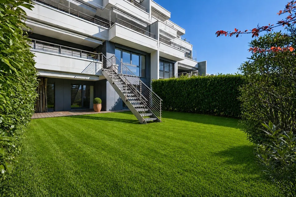 Duplex avec jardin privatif à Pully