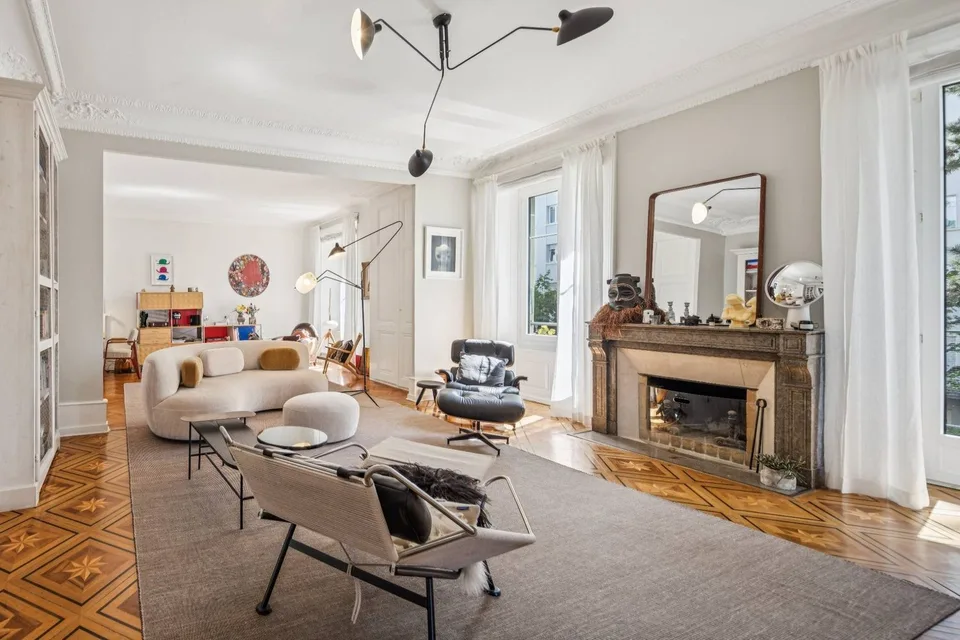 Prächtige 5.5-Zimmer-Wohnung im Haussmann-Stil, komplett renoviert