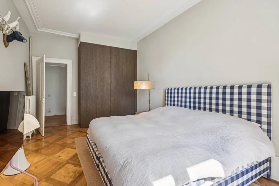 Prächtige 5.5-Zimmer-Wohnung im Haussmann-Stil, komplett renoviert