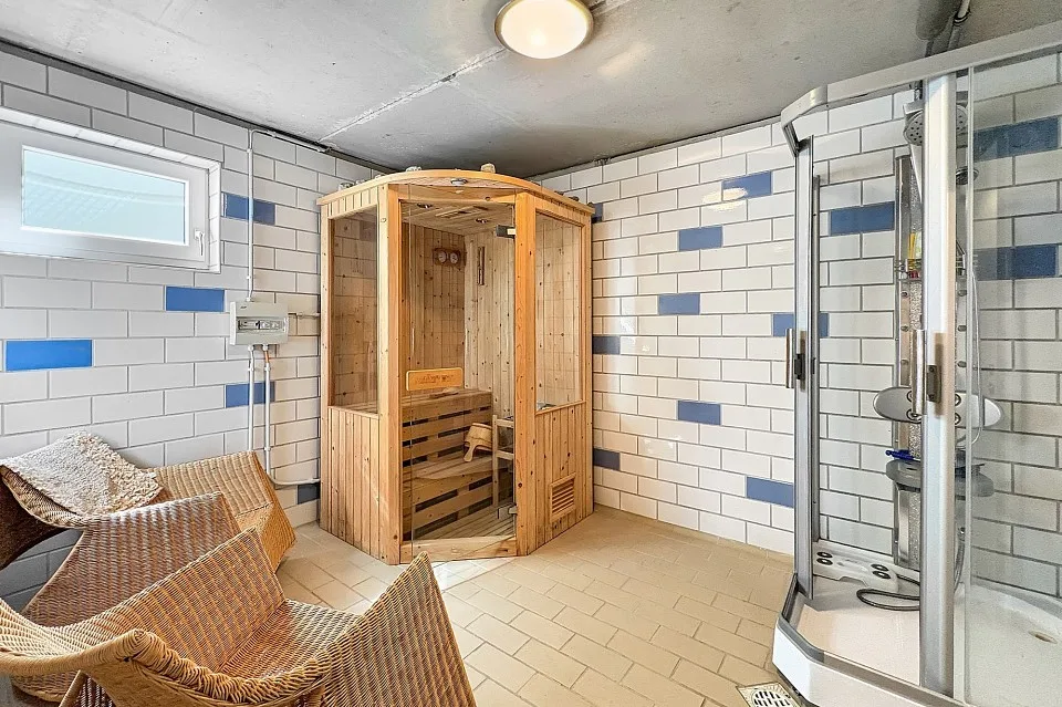 Freistehendes Einfamilienhaus mit Stil und Privacy – Foto 11 von 13