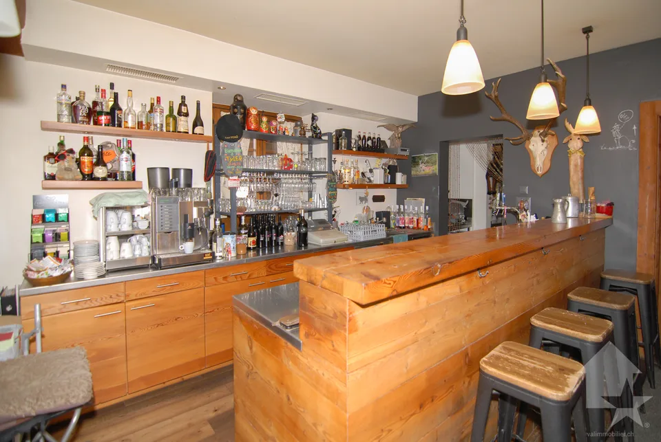 Belle opportunité : Café-Restaurant à Veysonnaz village