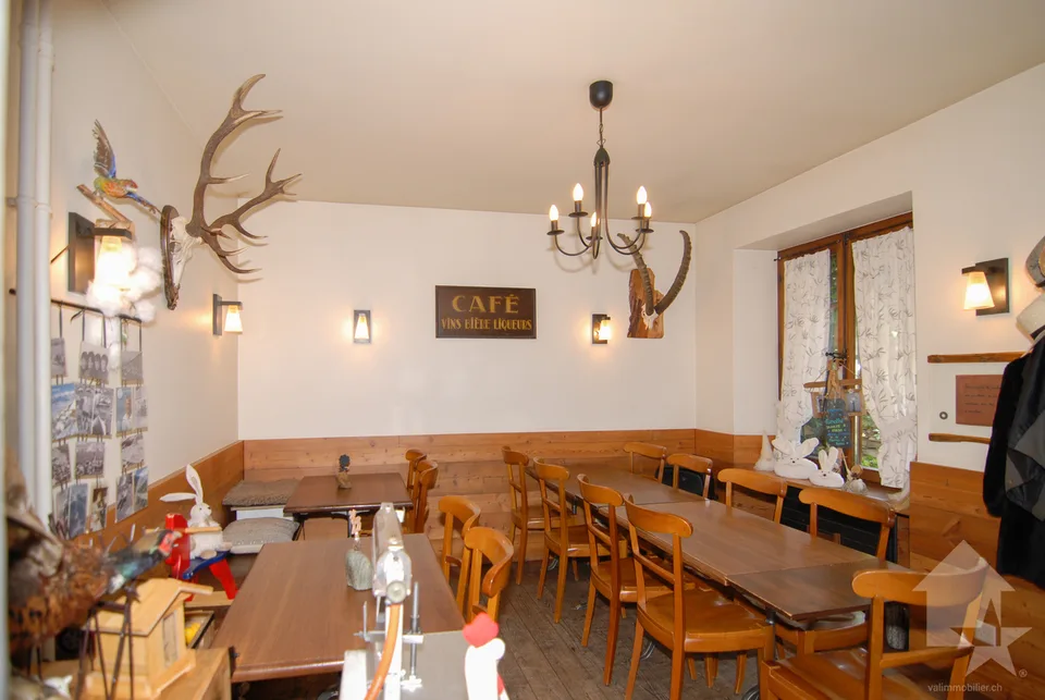 Belle opportunité : Café-Restaurant à Veysonnaz village