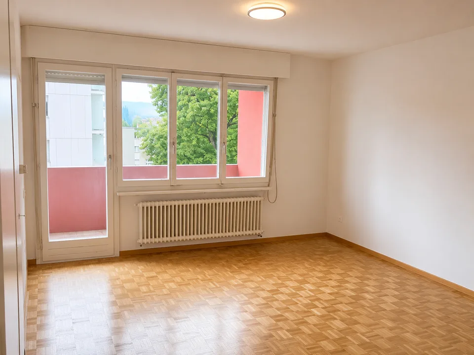 Appartement lumineux 3.5 pièces avec balcon et vue sur la ville à Biel