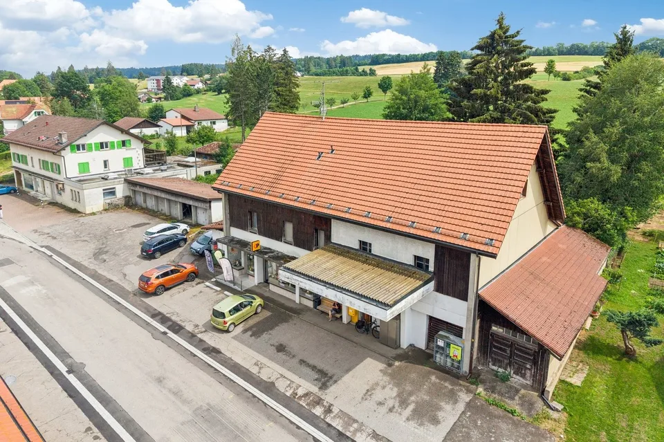Lajoux, Franches-Montagnes | Mixed Property & Estate with Potential