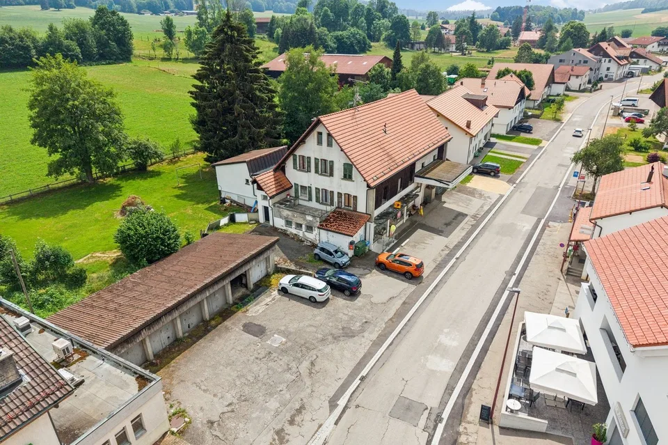 Lajoux, Franches-Montagnes | Mixed Property & Estate with Potential