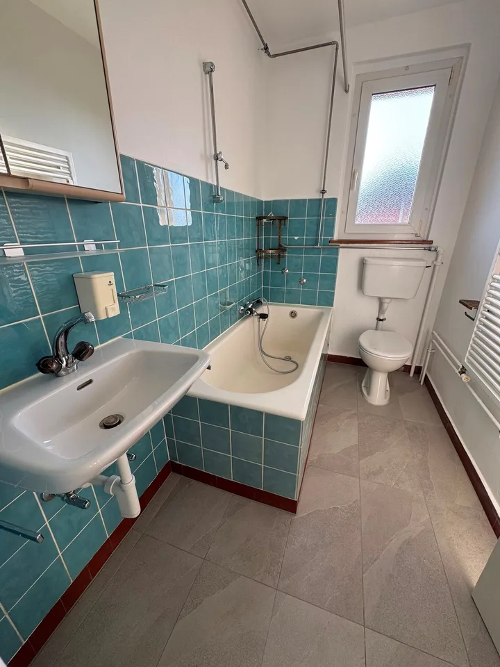 Bel appartement de 3,5 pièces situé au 4ème étage avec balcon et vu...