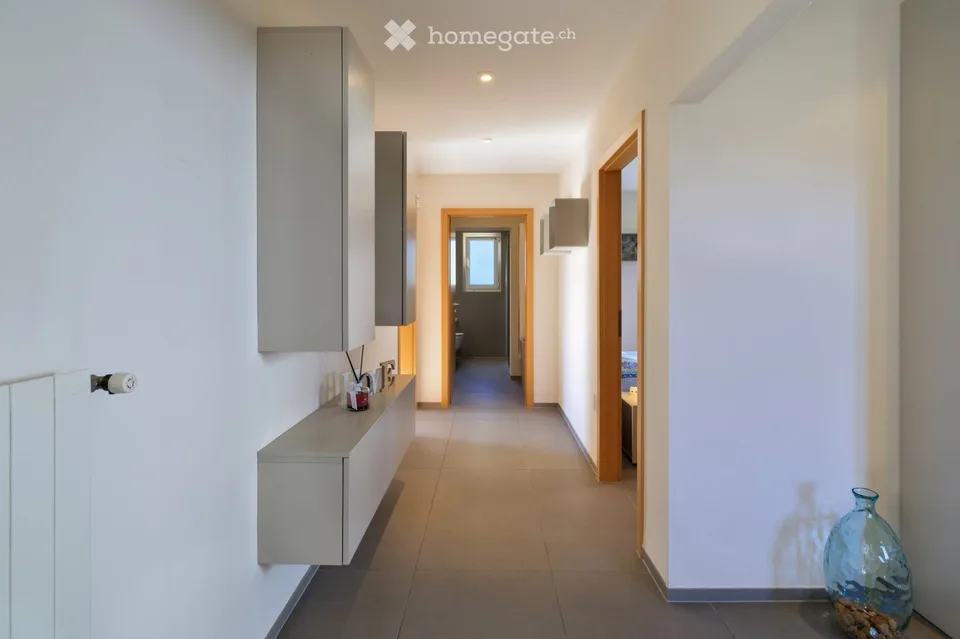 Villa komplett renoviert mit Pool und Poolhaus